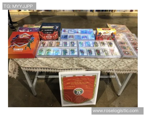 足球明星卡通摆件创意设计展示与收藏指南让你的家居更具运动气息